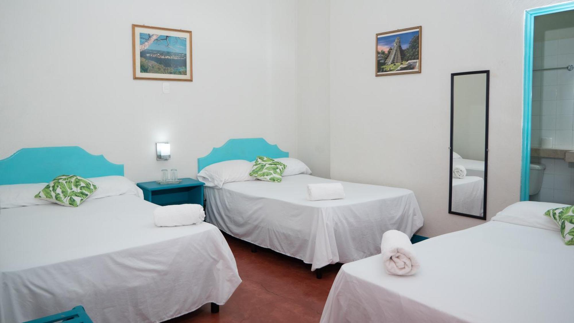 Hotel Petenchel Flores Εξωτερικό φωτογραφία