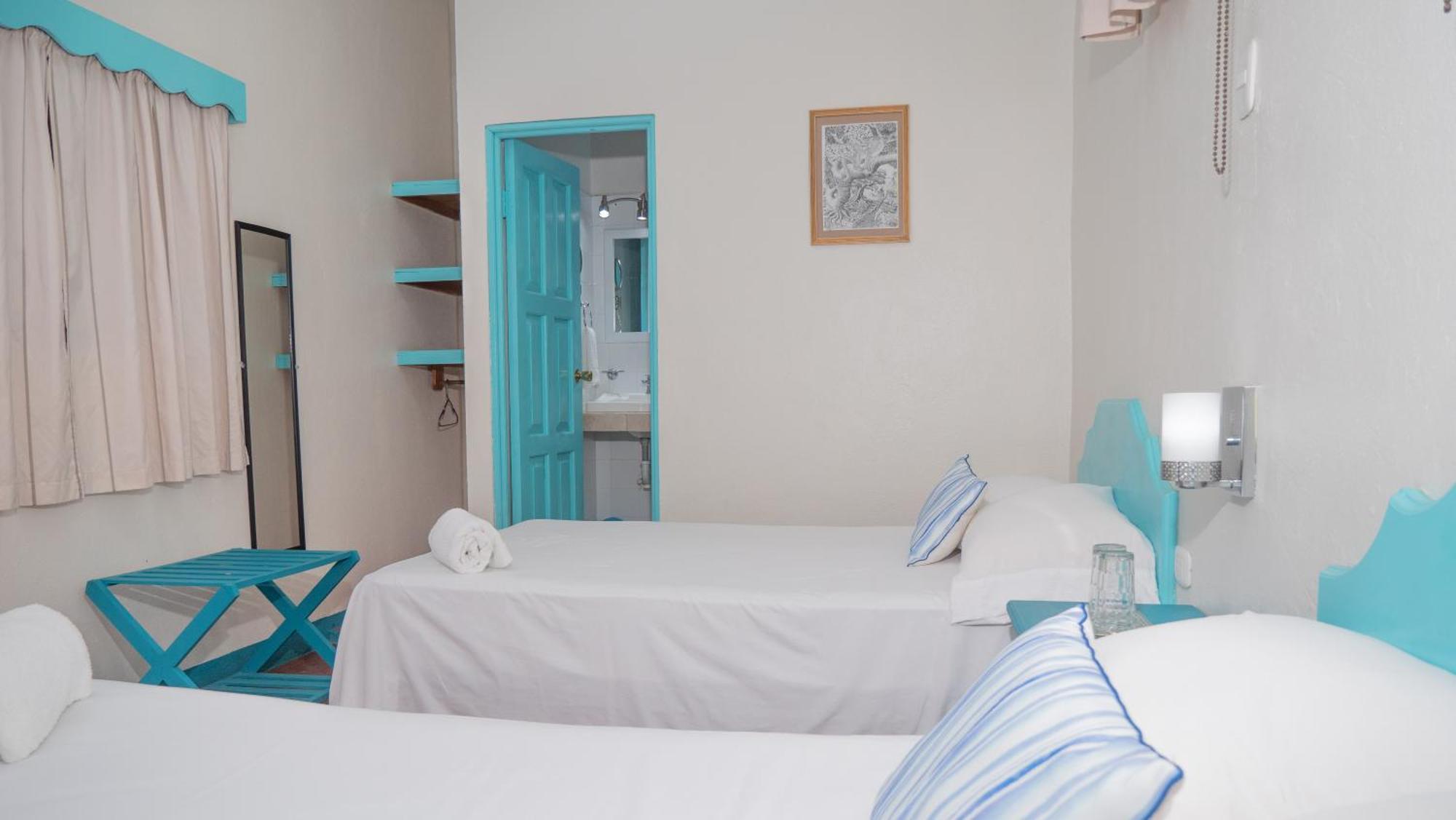 Hotel Petenchel Flores Εξωτερικό φωτογραφία